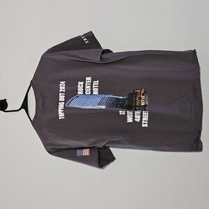 Hard Rock Hotel New York Graphic Novelty Short Sleeve T-Shirt USA Flag M Grey